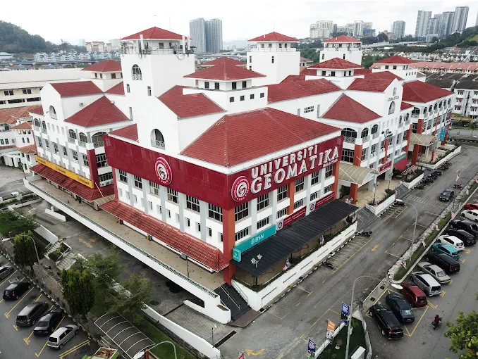 University Geomatika Malaysia University Geomatika Malaysia